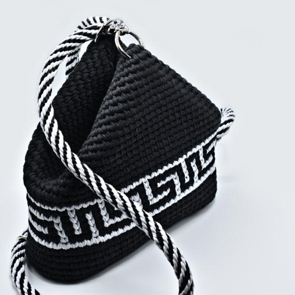 💕 Handmade Backpack with Greek Key Design - Picture 2 of 6